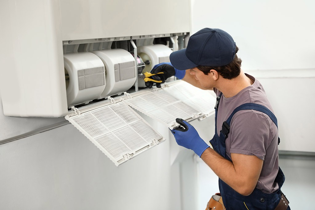 5 Reasons Air Conditioning Repair Is Not a DIY Project